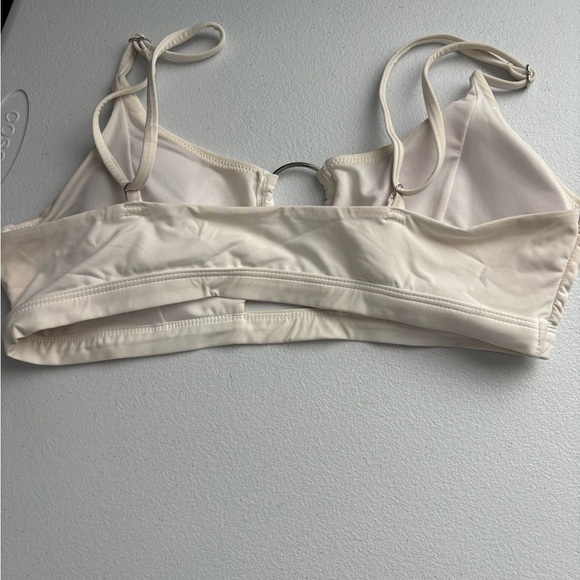 Women’s Large Garage bathing suit top - Picture 2 of 3